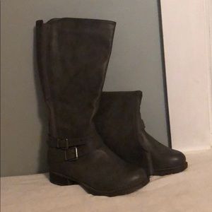 Just in time for fall! BOOTS!